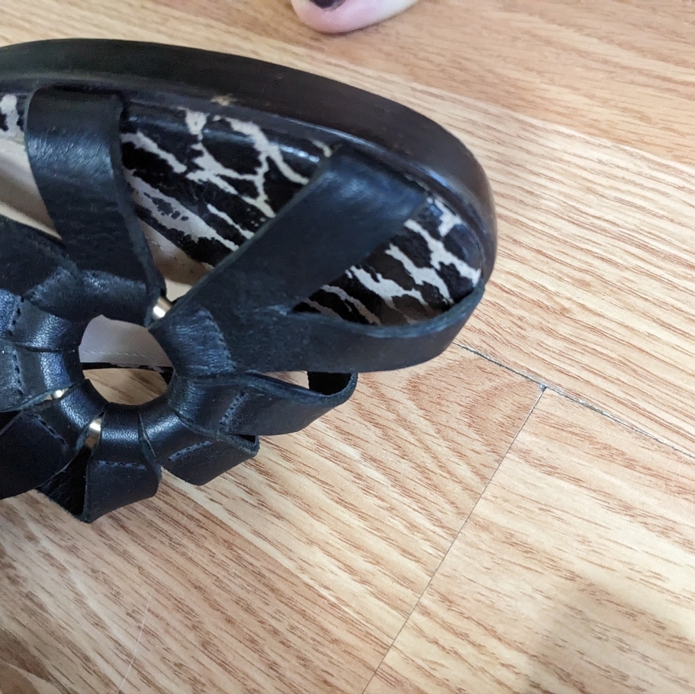 Ladies Heels - Picture 8 of 9